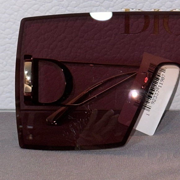NWT DIOR M1U 141mm Shield Sunglasses in Shiny Gold/Bordeaux. - Picture 10 of 10
